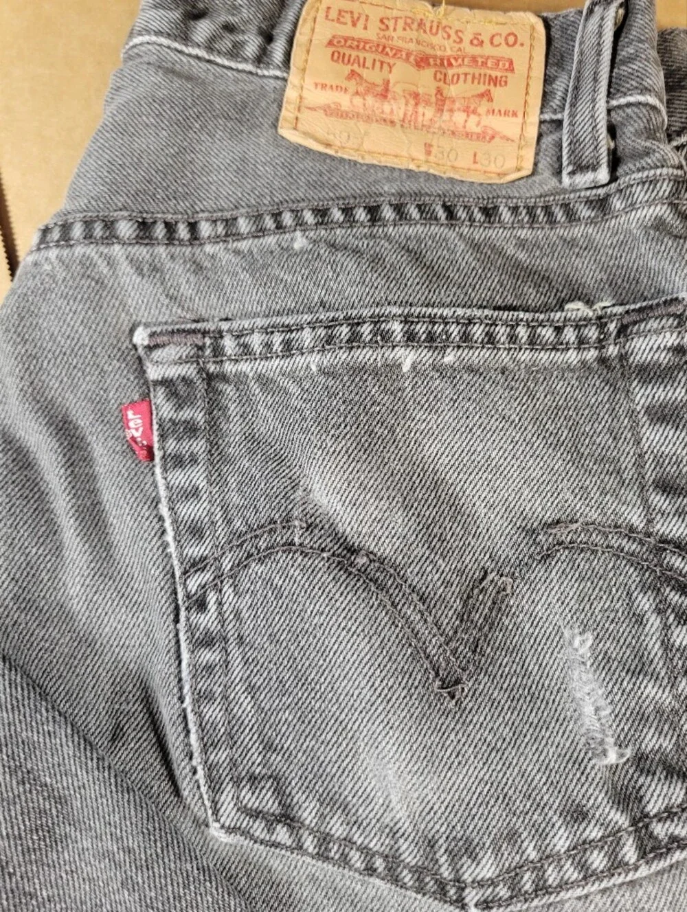 Vintage Levi's Men's Washed Gray Regular fit Jeans distressed